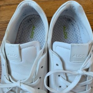 ALDO White Leather Sneakers - Mens size 42.5/9.5